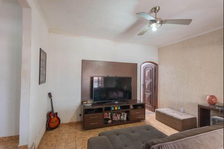 Casa à venda com 200m², 3 quartos e 2 vagasSala