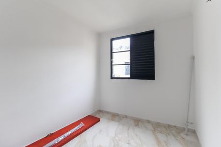 Quarto 2 de apartamento para alugar com 2 quartos, 59m² em Conjunto Residencial José Bonifácio, São Paulo