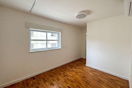 Apartamento à venda com 141m², 3 quartos e 1 vaga Apartamento à venda com 141m², 3 quartos e 1 vagaSuíte 2