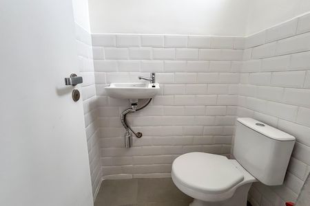 Apartamento à venda com 141m², 3 quartos e 1 vaga Apartamento à venda com 141m², 3 quartos e 1 vagaBanheiro de serviço