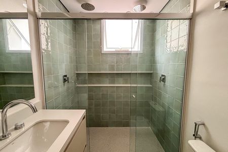 Apartamento à venda com 141m², 3 quartos e 1 vaga Apartamento à venda com 141m², 3 quartos e 1 vagaBanheiro da Suíte