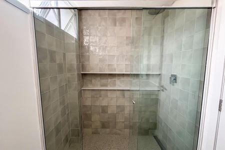 Apartamento à venda com 141m², 3 quartos e 1 vaga Apartamento à venda com 141m², 3 quartos e 1 vagaBanheiro da Suíte 3