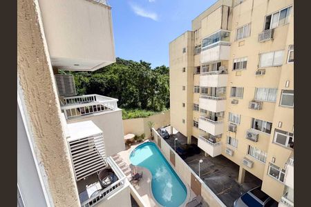 Apartamento à venda com 59m², 2 quartos e 1 vaga Apartamento à venda com 59m², 2 quartos e 1 vagaVaranda