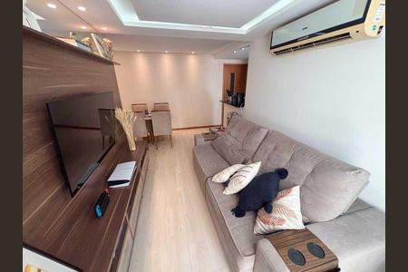 Apartamento à venda com 59m², 2 quartos e 1 vaga Apartamento à venda com 59m², 2 quartos e 1 vagaSala