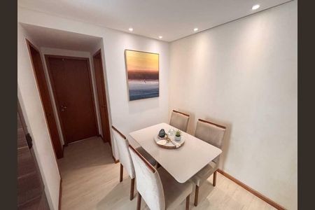Apartamento à venda com 59m², 2 quartos e 1 vaga Apartamento à venda com 59m², 2 quartos e 1 vagaSala de jantar