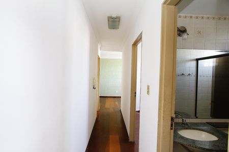 Apartamento à venda com 61m², 2 quartos e 1 vagaCorredor