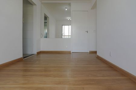 Sala de apartamento para alugar com 2 quartos, 45m² em Vila Mogilar, Mogi das Cruzes
