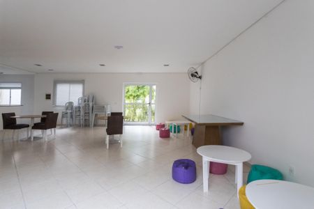 Apartamento para alugar com 45m², 2 quartos e 1 vaga Apartamento para alugar com 45m², 2 quartos e 1 vagaÁrea Comum