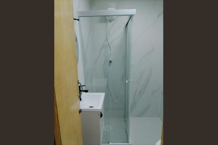 Banheiro de kitnet/studio para alugar com 1 quarto, 35m² em Vila Buarque, São Paulo