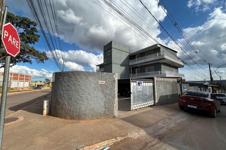 Studio para alugar com 32m², 1 quarto e 1 vaga Studio para alugar com 32m², 1 quarto e 1 vagaFachada