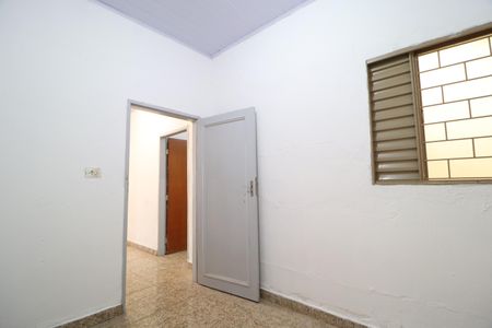 Casa para alugar com 60m², 2 quartos e 2 vagasQuarto 1