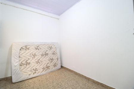 Casa para alugar com 60m², 2 quartos e 2 vagasQuarto 1