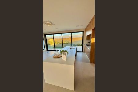 Casa de condomínio à venda com 225m², 3 quartos e 4 vagasCozinha
