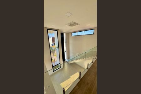 Sala de casa de condomínio à venda com 3 quartos, 225m² em Residencial Jatibela, Campinas