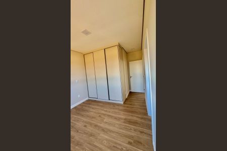 Casa de condomínio à venda com 225m², 3 quartos e 4 vagasQuarto