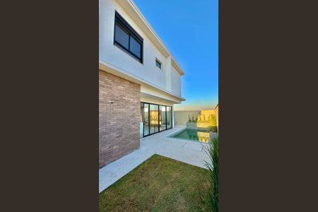 Casa de condomínio à venda com 225m², 3 quartos e 4 vagasLazer