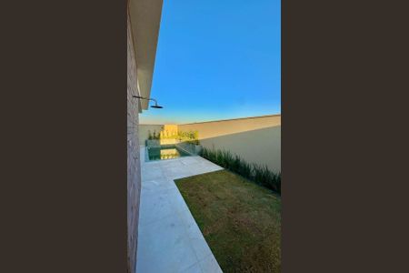 Casa de condomínio à venda com 225m², 3 quartos e 4 vagasLazer