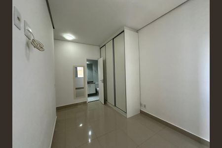 Apartamento para alugar com 70m², 2 quartos e 1 vagaSuíte