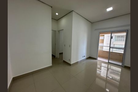 Apartamento para alugar com 70m², 2 quartos e 1 vagaSala
