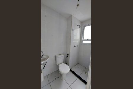 Banheiro de apartamento à venda com 2 quartos, 43m² em Anil, Rio de Janeiro