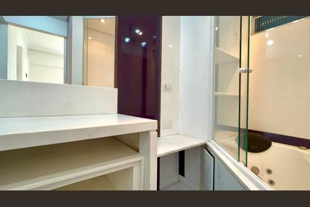 Apartamento à venda com 90m², 2 quartos e 1 vagaBanheiro da Suíte