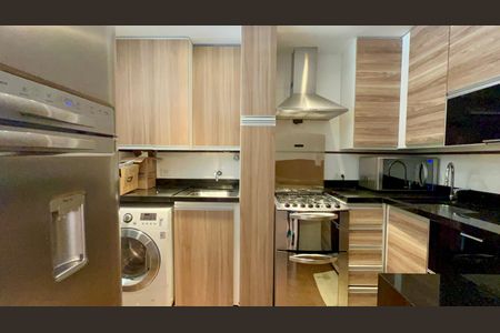 Apartamento à venda com 90m², 2 quartos e 1 vagaCozinha