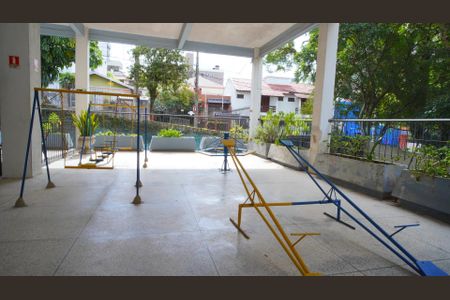 Apartamento à venda com 48m², 2 quartos e sem vagaÁrea comum - Playground