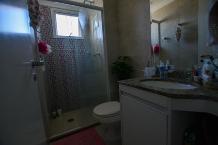 Apartamento à venda com 139m², 3 quartos e 2 vagasSUÍTE - BANHEIRO