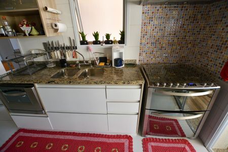 Apartamento à venda com 139m², 3 quartos e 2 vagasCOZINHA