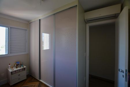 Apartamento à venda com 139m², 3 quartos e 2 vagasQUARTO 1