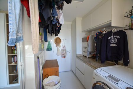 Apartamento à venda com 139m², 3 quartos e 2 vagasAREA DE SERVIÇO
