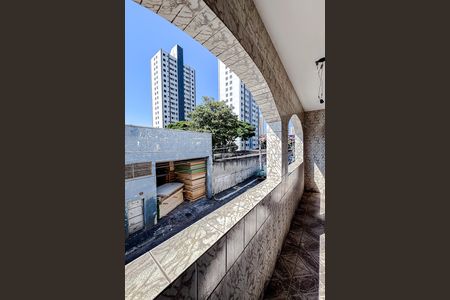 Apartamento à venda com 200m², 3 quartos e 1 vaga Apartamento à venda com 200m², 3 quartos e 1 vagaVaranda do Quarto 2
