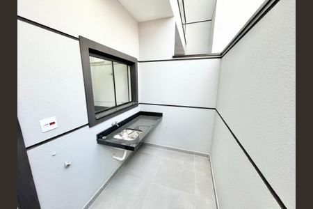 Casa à venda com 123m², 3 quartos e 2 vagasQuintal