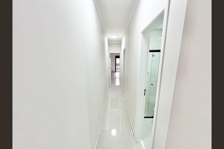Casa à venda com 123m², 3 quartos e 2 vagasCorredor