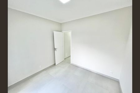 Casa à venda com 123m², 3 quartos e 2 vagasQuarto 3