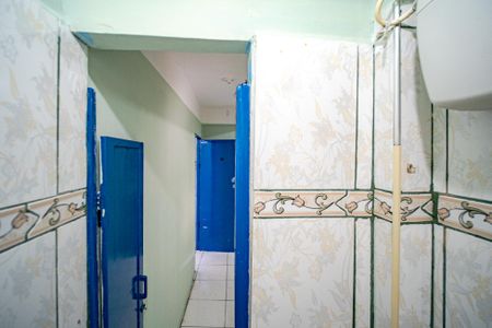 Banheiro de kitnet/studio para alugar com 1 quarto, 35m² em Vila Sonia, São Paulo