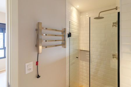 Studio para alugar com 29m², 0 quarto e sem vaga Studio para alugar com 29m², 0 quarto e sem vagaBanheiro