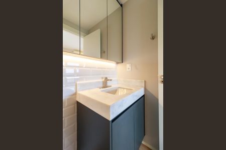 Studio para alugar com 29m², 0 quarto e sem vaga Studio para alugar com 29m², 0 quarto e sem vagaBanheiro