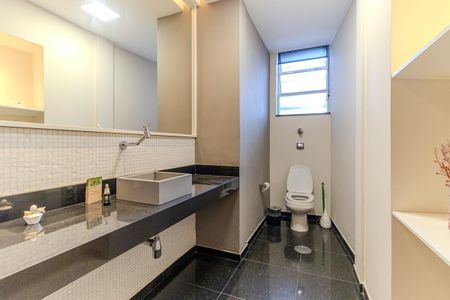 Apartamento para alugar com 346m², 4 quartos e 3 vagas Apartamento para alugar com 346m², 4 quartos e 3 vagasLavabo