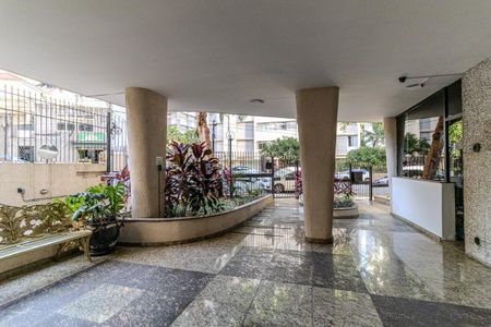Apartamento para alugar com 346m², 4 quartos e 3 vagas Apartamento para alugar com 346m², 4 quartos e 3 vagasPortaria