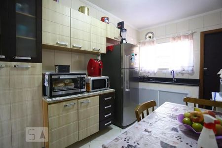 Casa à venda com 105m², 2 quartos e sem vaga Casa à venda com 105m², 2 quartos e sem vagaCozinha