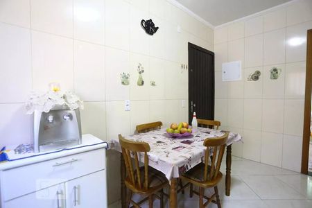 Casa à venda com 105m², 2 quartos e sem vaga Casa à venda com 105m², 2 quartos e sem vagaCozinha