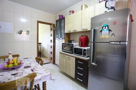 Casa à venda com 105m², 2 quartos e sem vaga Casa à venda com 105m², 2 quartos e sem vagaCozinha