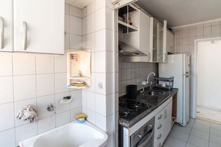 Apartamento à venda com 59m², 2 quartos e 1 vaga Apartamento à venda com 59m², 2 quartos e 1 vagaCozinha e Área de Serviço