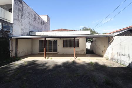 Casa para alugar com 285m², 3 quartos e 6 vagasQuintal / Garagem