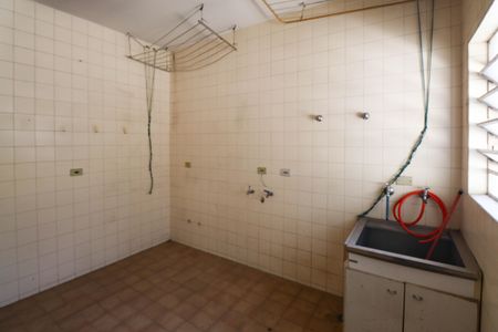 Casa para alugar com 285m², 3 quartos e 6 vagasÁrea de Serviço
