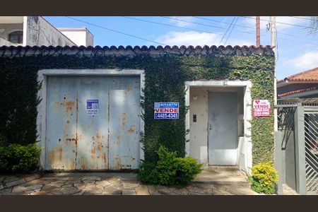 Casa para alugar com 285m², 3 quartos e 6 vagasFachada / Placa 