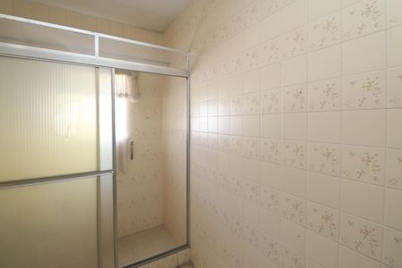 Casa para alugar com 285m², 3 quartos e 6 vagasBanheiro social 2