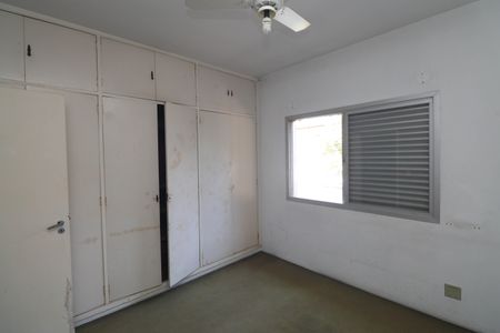 Casa para alugar com 285m², 3 quartos e 6 vagasQuarto 2
