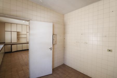 Casa para alugar com 285m², 3 quartos e 6 vagasÁrea de Serviço